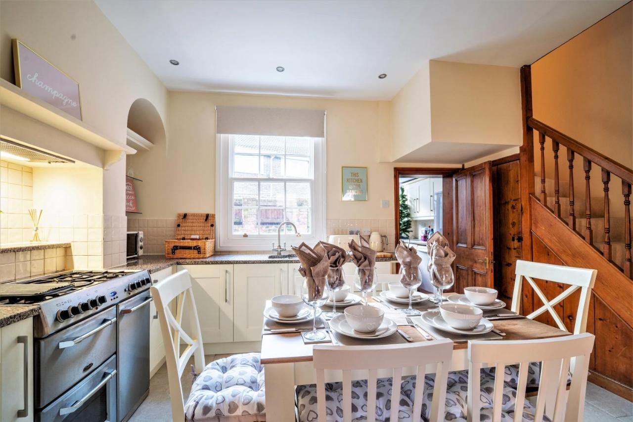 The Cottage In Chester, Sleeps 6 With Free Parking Εξωτερικό φωτογραφία